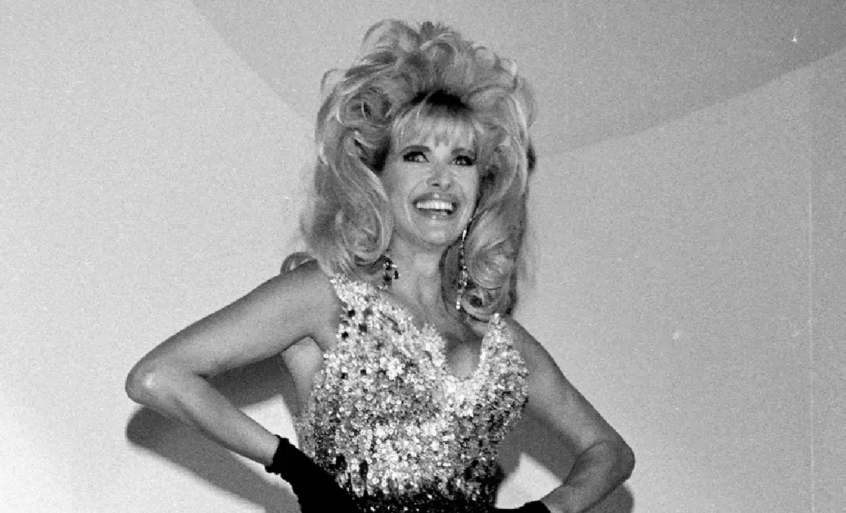 Ivana Trump height comparison showing the 5 feet 8 inches tall former model and businesswoman in elegant attire